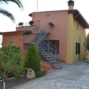 Terrazza Sul Golfo Degli Angeli , Capitana Italie